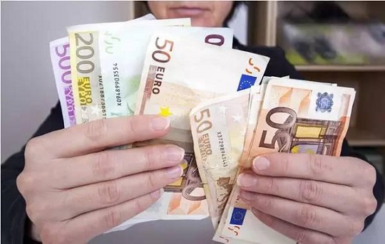 不出国可以兑换外币吗,现在兑换什么外币划算