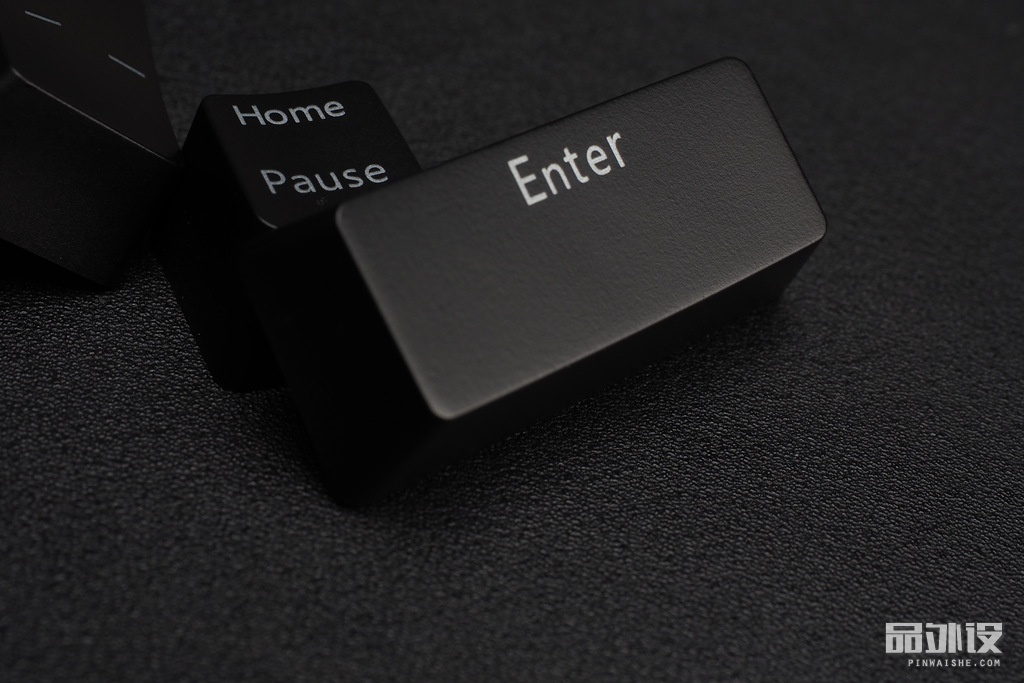 黑爵极客ak33怎么连接电脑,极氪黑爵背光键盘ak33怎么开灯