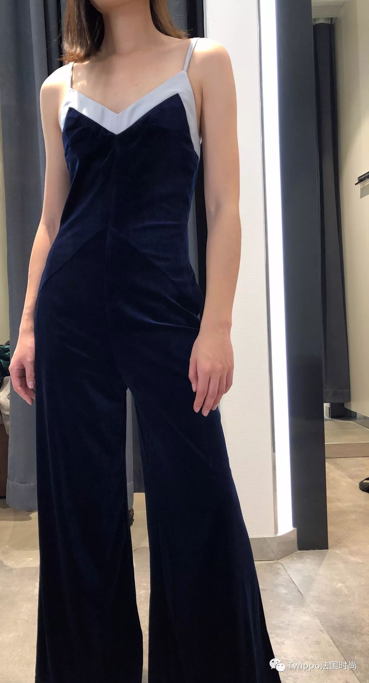 丝绒单品怎么穿好看,今年流行丝绒单品