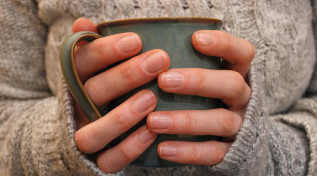 手为何一到冬天就生冻疮,冬天生冻疮什么药最见效