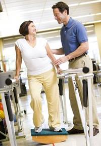 运动康复师教看核磁,运动康复脊骨梳理训练