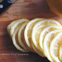 柠檬片用凉白开泡可以吗,柠檬水的正确冲泡方法教程