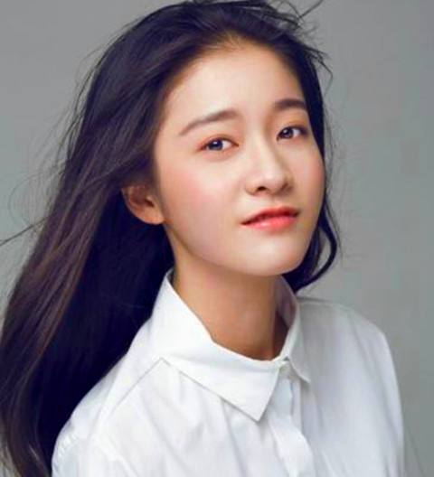 张雪迎灵动优雅又甜又美,怎么会有如此美丽动人的女孩子