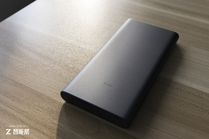 小米移动电源2拆解图详细,新小米移动电源2支持快充协议