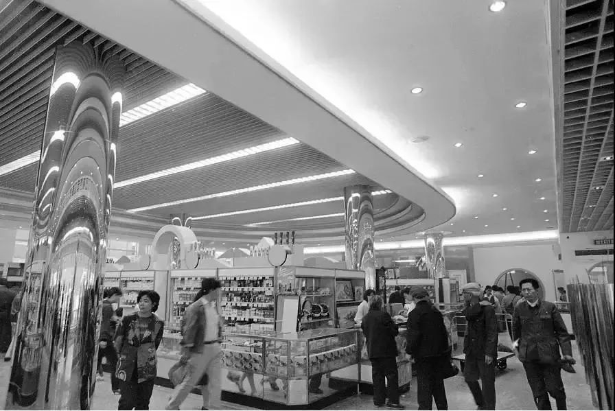 百感交集涌上心头,百感交集和感慨万千