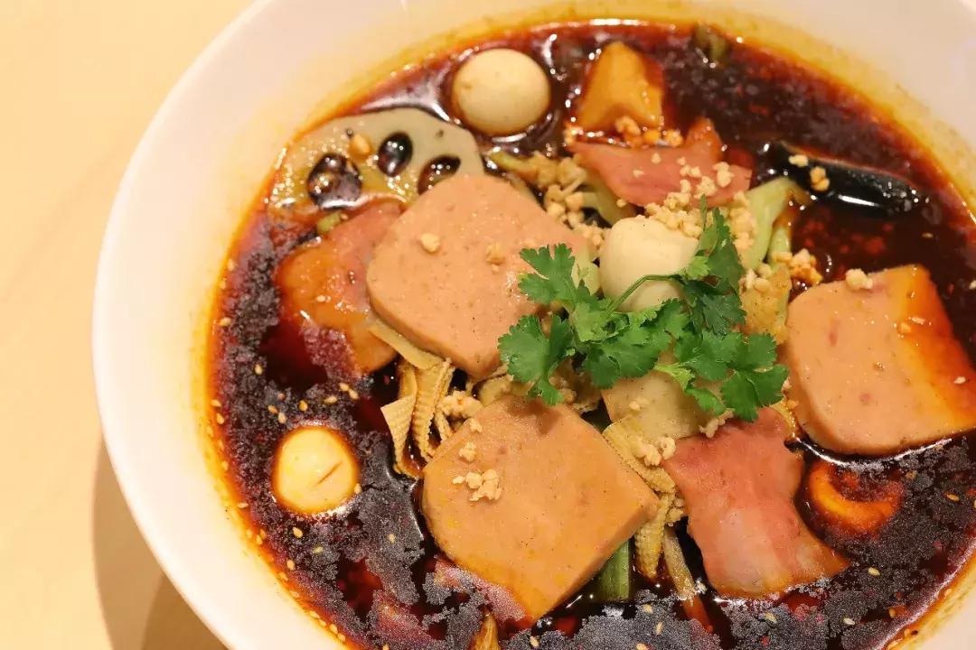 你来过无数次三里屯,却从没走进过这栋吃货大楼?!