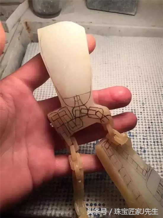 图解扬州”链子活“｜被国家美术馆收藏、被誉为玉雕界三大奇迹