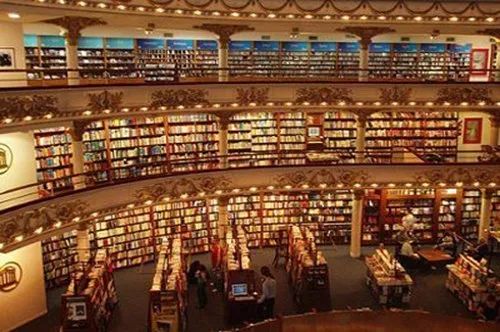 哈佛大学里到底有没有凌晨4点还灯火通明的图书馆？