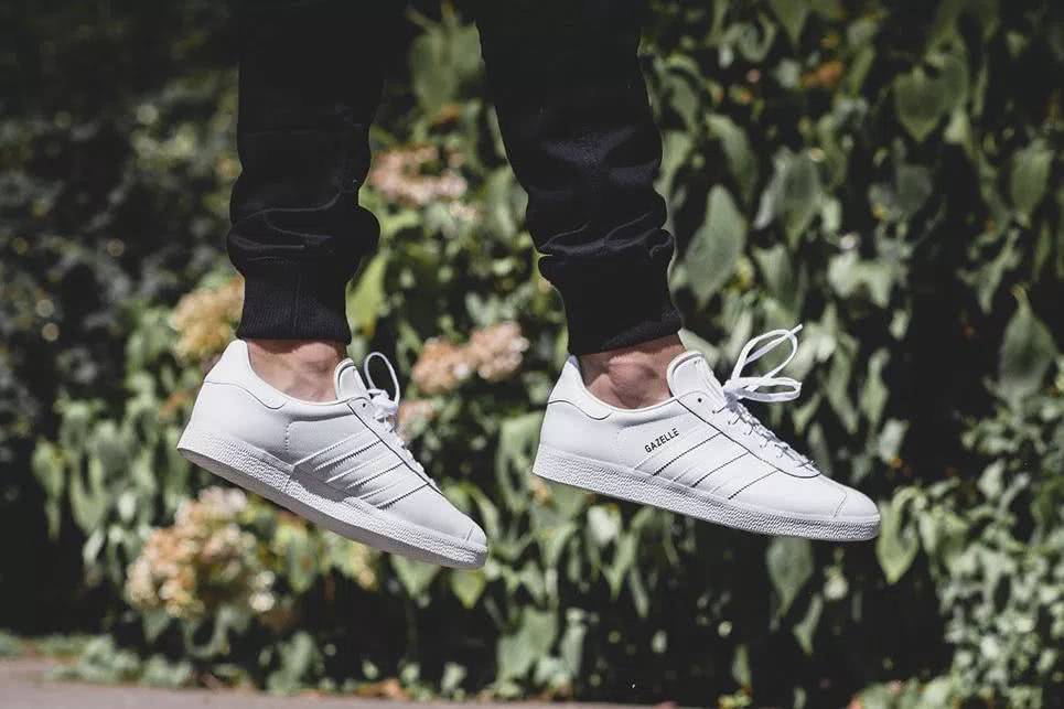 今年有这十双鞋中的任何一双，都可以大言不惭地说：我顶潮！