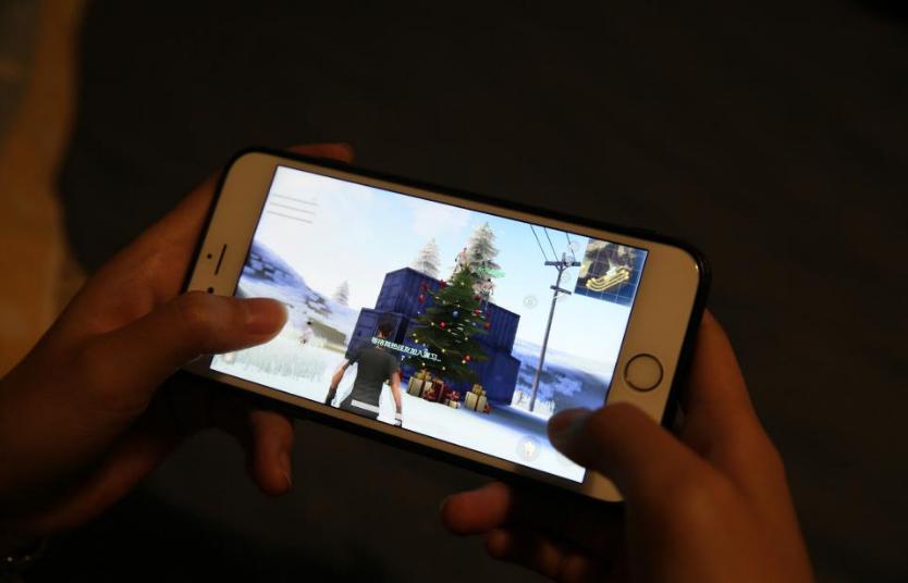 圣诞节热恋生活日记,开着轩逸陪女朋友搜集北京的圣诞树