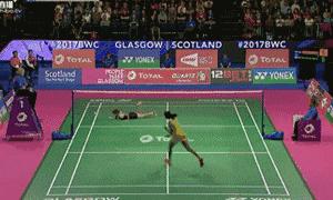 看似简单的发球业余却接不好,羽毛球十大经典战术