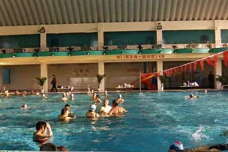 昆明室内游泳馆攻略,昆明世纪金源游泳馆收费多少钱