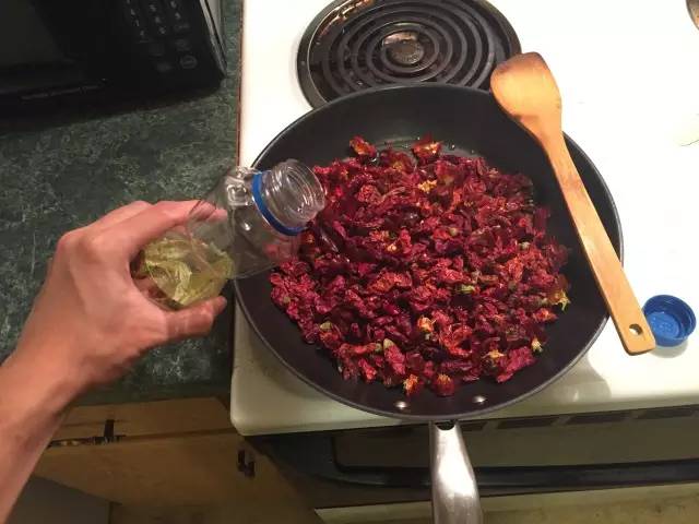 身在异乡，如何做一碗勾魂的麻辣小面