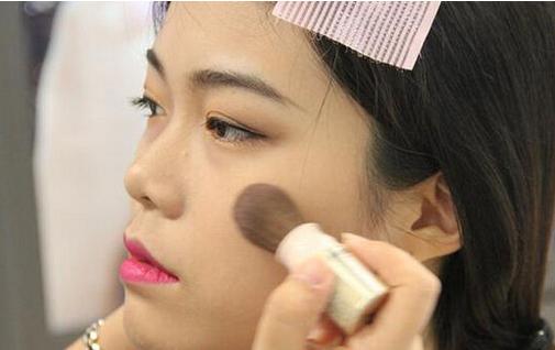 撸一个让女同事“羡慕嫉妒恨”的lady妆!