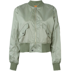 清新蓝PK清纯白，初夏你更爱哪个？