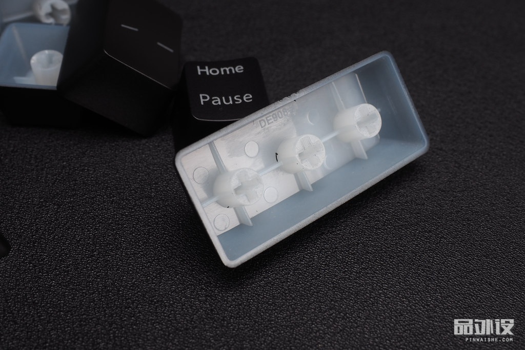 黑爵极客ak33怎么连接电脑,极氪黑爵背光键盘ak33怎么开灯