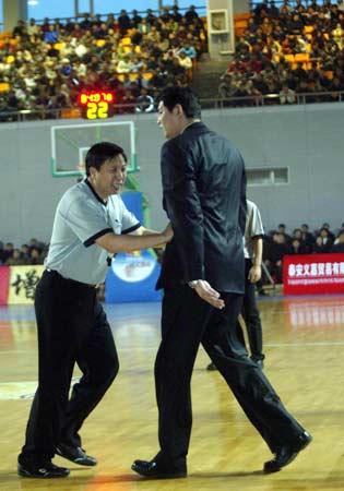 中国男篮十大打架狂人,中国男篮打架十大高手