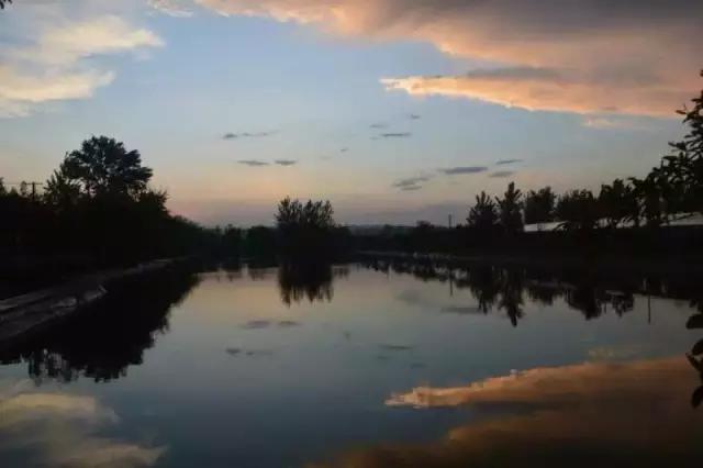 洛阳暴雨过后突现罕见双彩虹,河南洛阳双彩虹