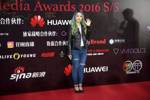 寮犱寒涓浗瓒呮ā瀵煎笀,寮犱寒涓浗瓒呮ā璧扮