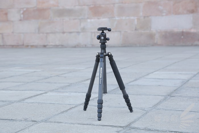 曼富图铝合金三脚架推荐,曼富图element三脚架使用方法