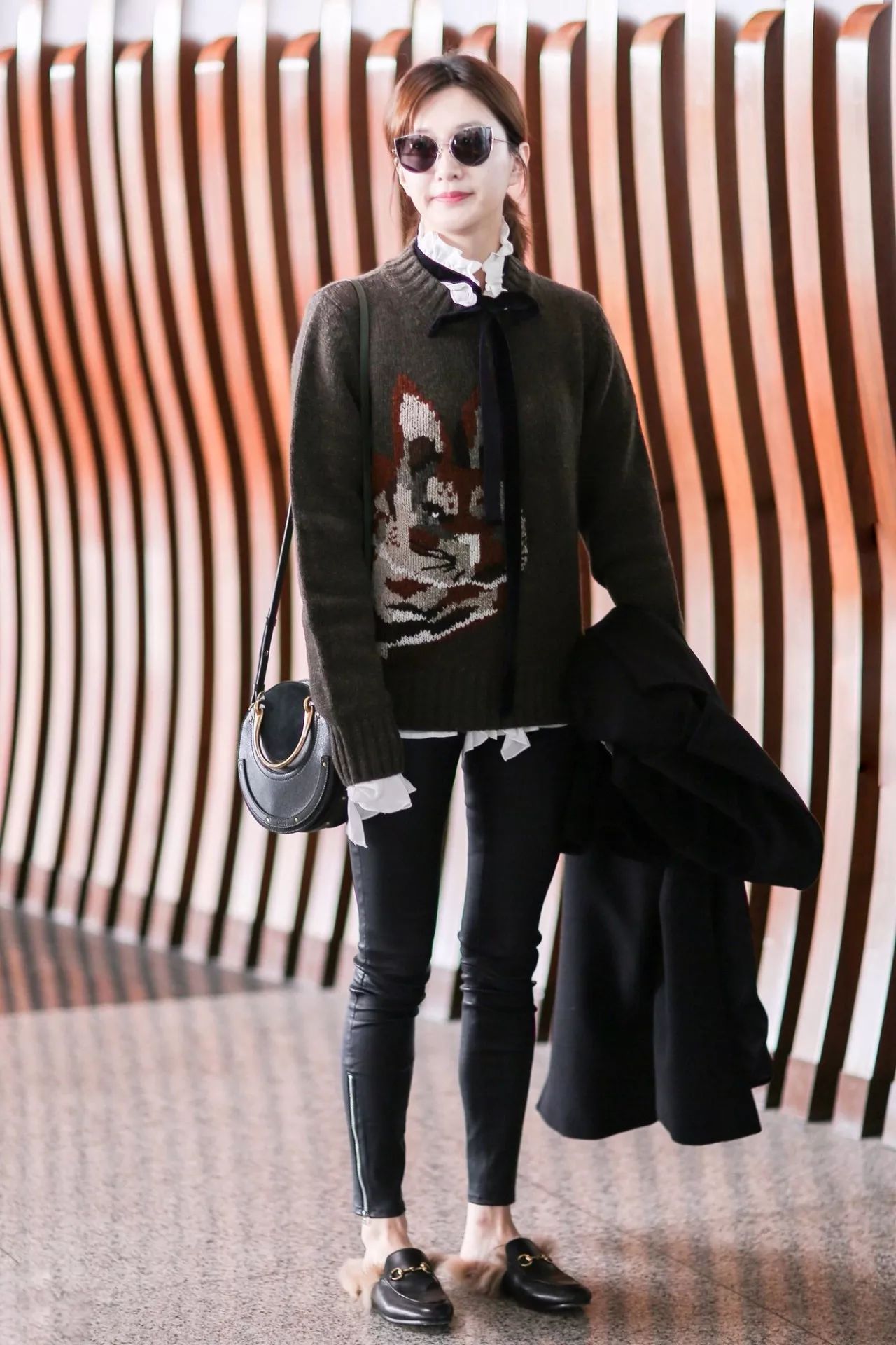 这5双鞋子秋天穿高级又时髦,今年悄悄流行的5双鞋你都知道吗