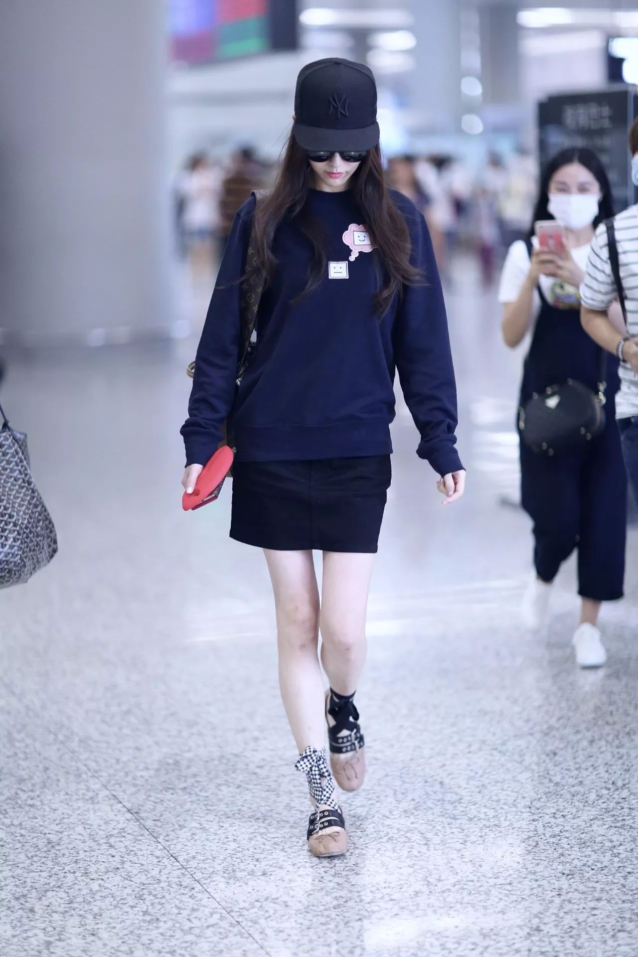 这5双鞋子秋天穿高级又时髦,今年流行这5款鞋时髦高级