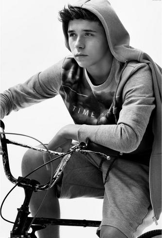 小贝大儿子与女友,小贝长子官宣订婚