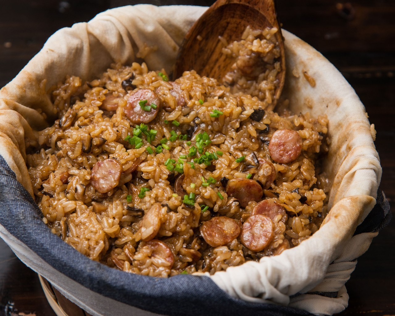 绻佽姳浼奸敠缇庨鍒嗕韩,绻佽姳浼奸敠鐑归オ姣旇禌浣滃搧