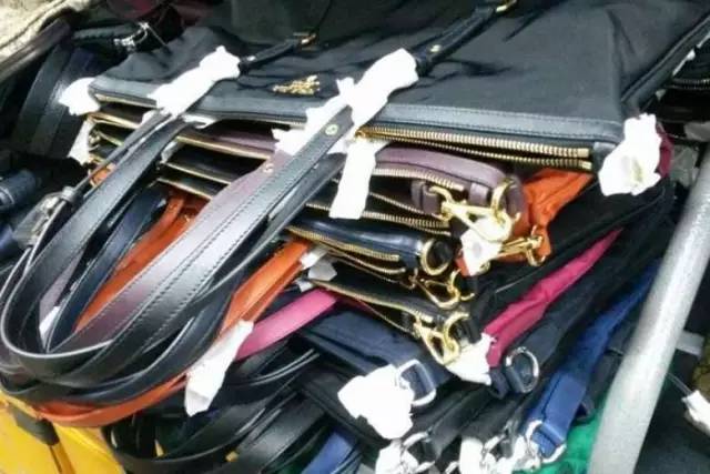 代购奢侈品涉案80万判几年,新加坡被骗8000元坐牢吗