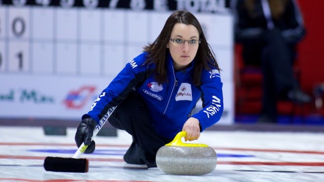 「话说冰壶（下）」站在亚军上的他们说说冰壶圈的“千年老二”