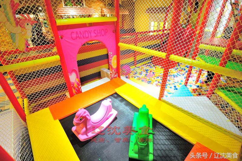 披萨店儿童乐园,披萨店儿童游乐区