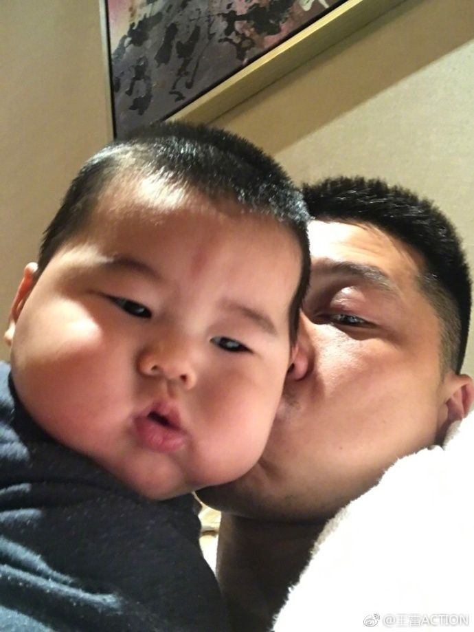 2017年居然有21对明星夫妇有了星二代，你最喜欢和期待谁家宝宝？