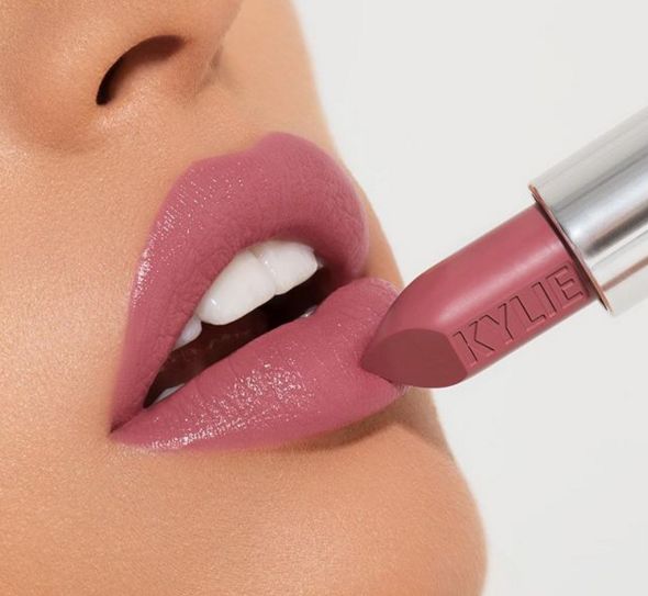 杨树林深唇镜面大牌口红测评,杨树林口红必买色号黄皮推荐