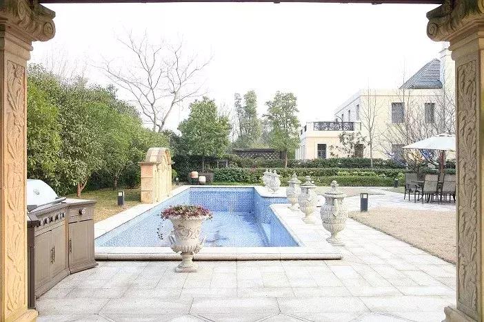 年度*局骗**:流水500亿,涉及2亿人,钱宝粉把*子骗**当信仰?