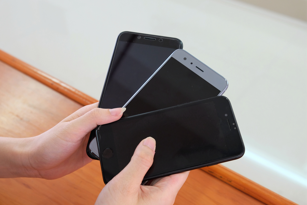 手机边充电边玩有什么坏处,手机边充电边玩会怎么样