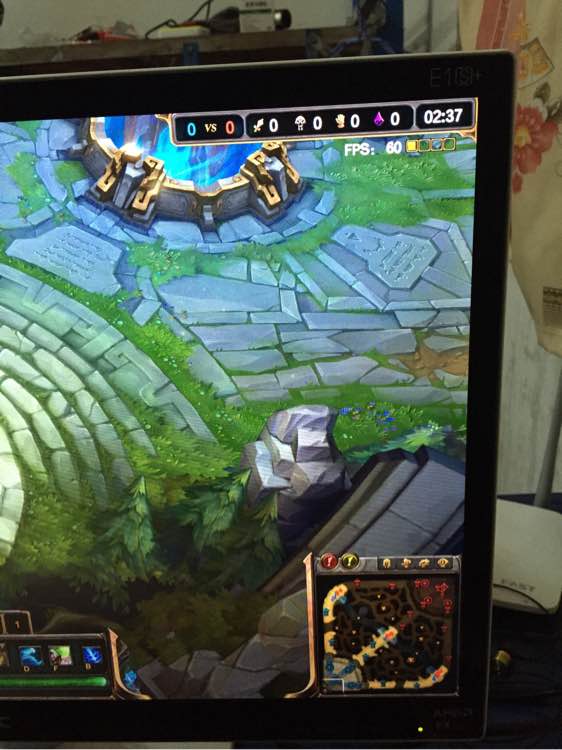 电脑配置很高但是lol帧数很低,lol配置够高设置正确为什么帧数低