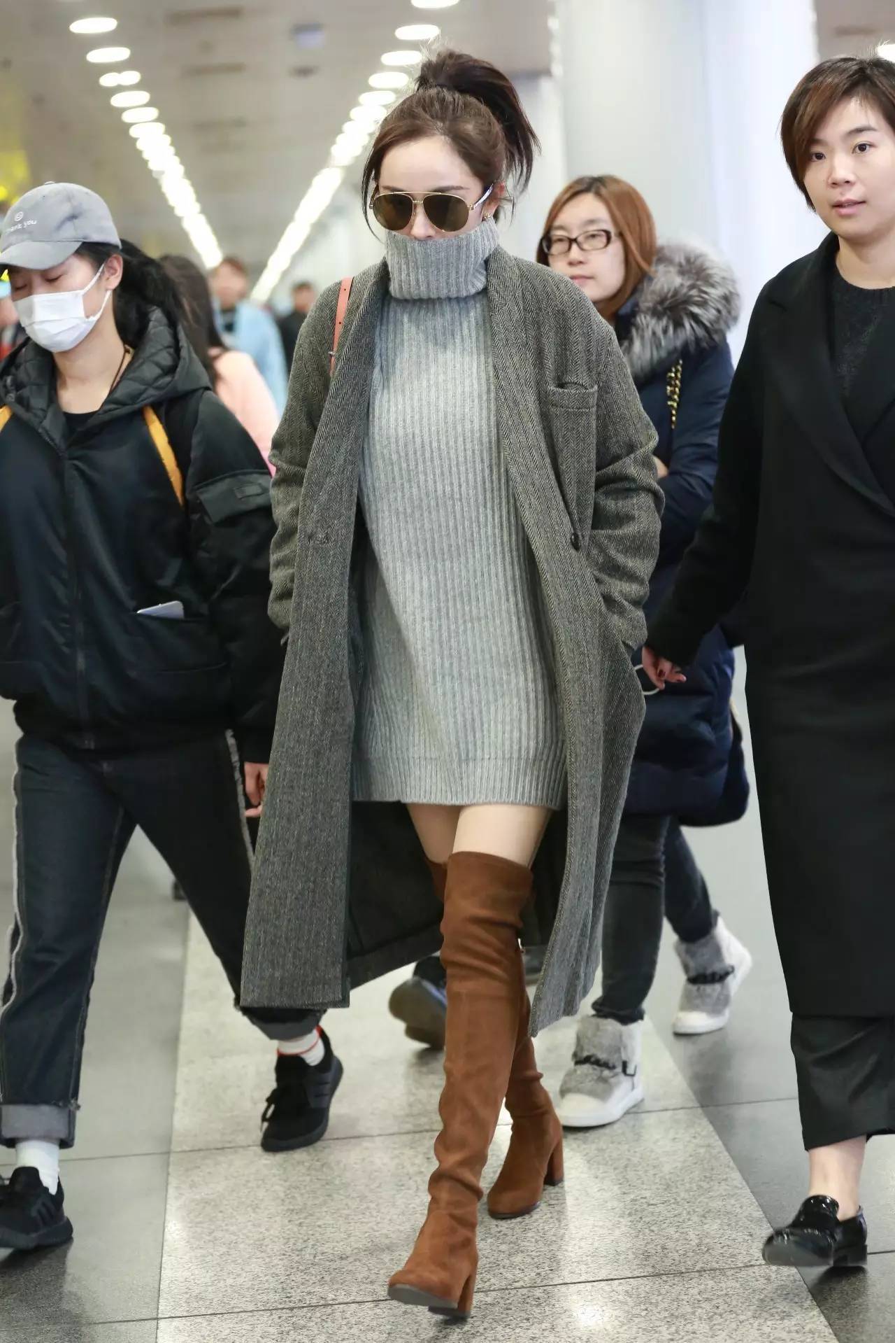 杨幂秋冬新款靴,杨幂热巴唐嫣同款