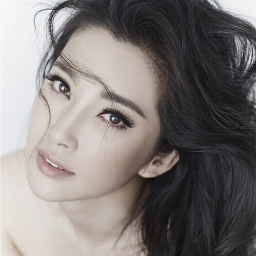 无需动刀的整容术？2018最IN眉形不是平眉、一字眉，而是……