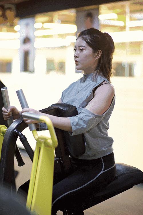 珠海经济特区免税商场,珠海市免税商场一楼