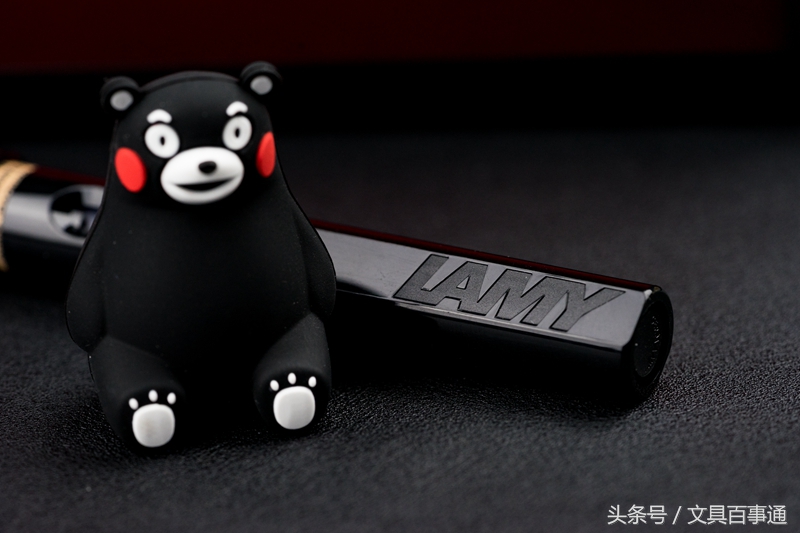 凌美熊本熊联名款钢笔,skb熊本熊联名钢笔