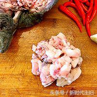 红烧甲鱼家常做法简单又好吃视频,甲鱼可以和什么菜一起红烧最好吃