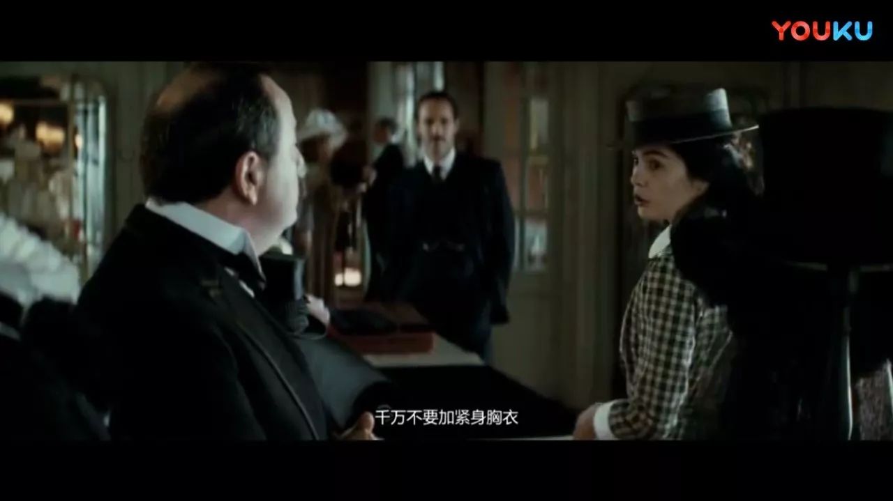 香奈儿｜买香奈儿时，你在买什么？