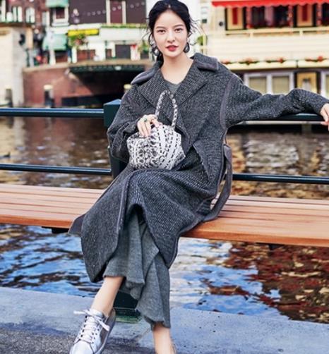 冬天大衣怎么选既高级经典又保暖,寒冬暮雪大衣