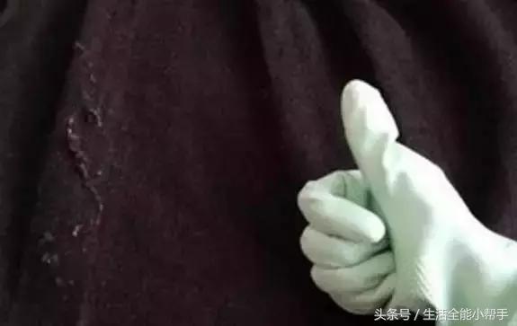 黑色裤子粘毛怎么洗能彻底解决,黑色裤子粘毛妙招巧解决