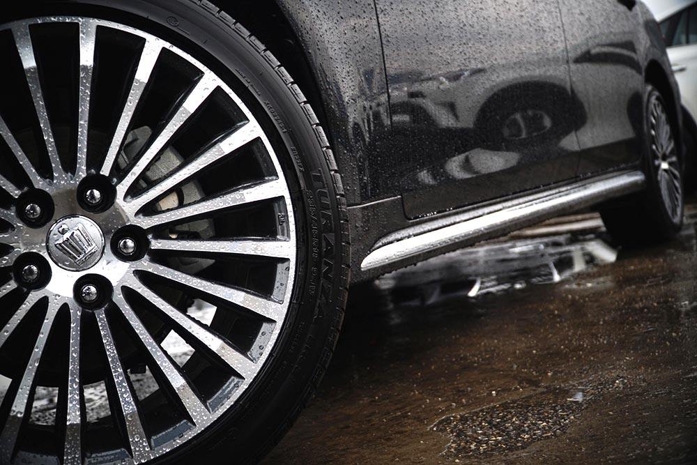 汽车导购丰田汽车,新款丰田皇冠购车手册