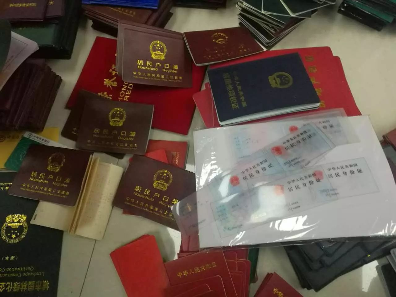 河间驴肉造假窝点,河间假驴肉火烧曝光视频