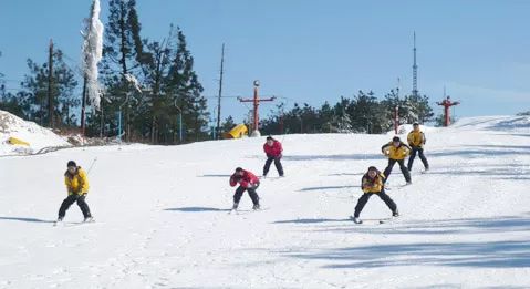 南京将军山滑雪场,南京燕子矶滑雪场
