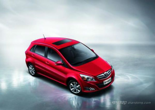 北汽e150纯电动汽车讲解,北汽e150三厢新能源