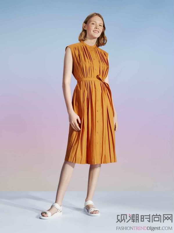 优衣库lifewear杂志哪里购买,时尚与科技服装