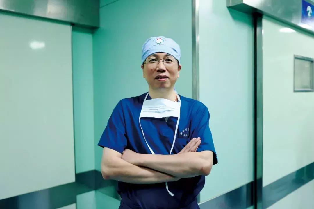 他把人体的“下水道工程”做到极致患者称他是泌尿结石终结者